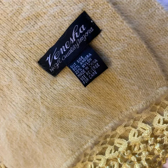 Vintage Vanesha Angora Fur Elegant Muted Yellow Fringe Scarf - Picture 7 of 9